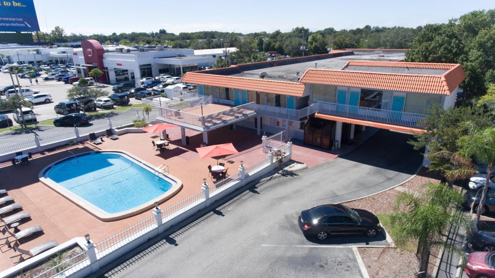 Howard Johnson By Wyndham Clearwater - Dunedin Екстер'єр фото