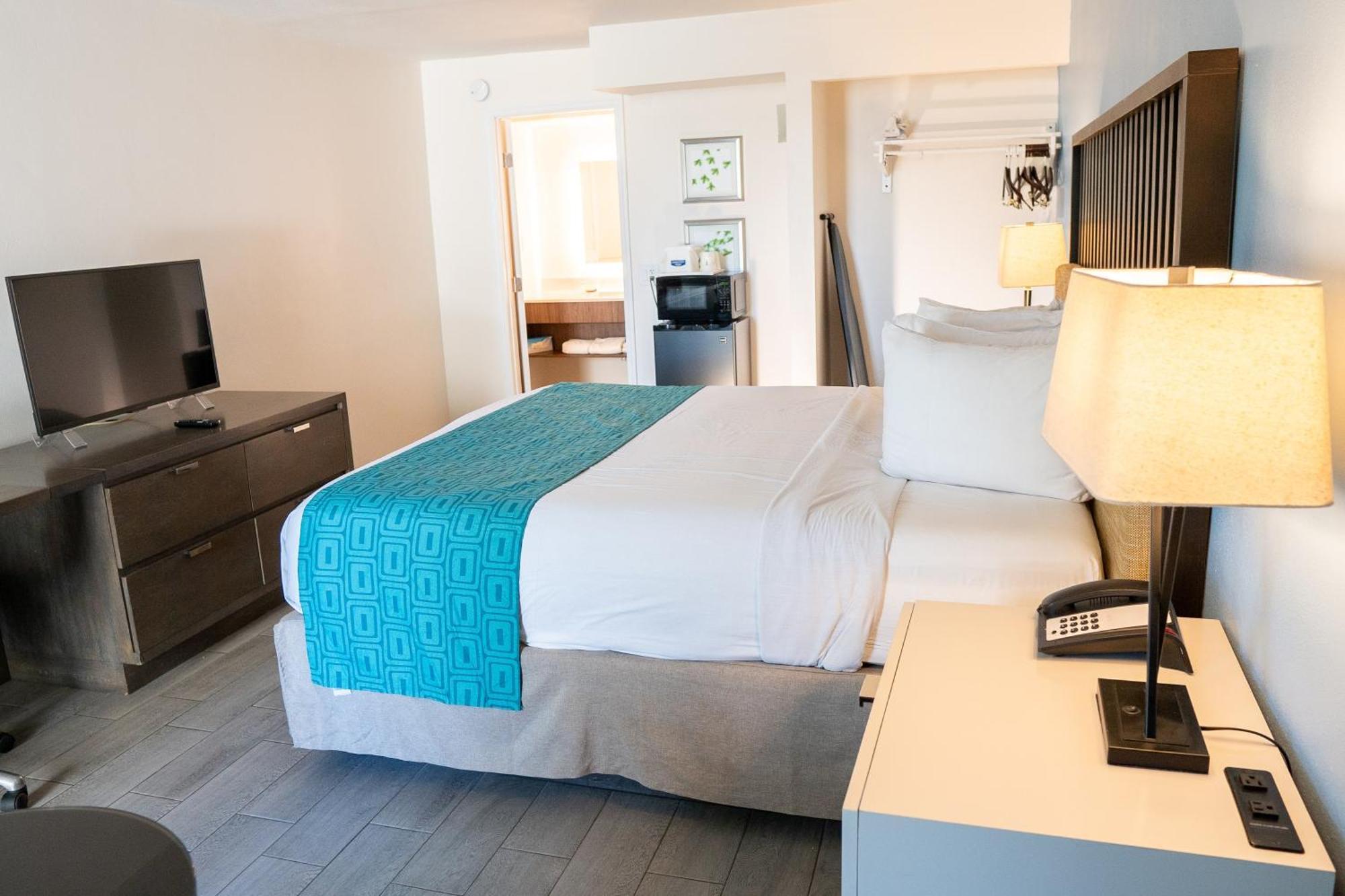 Howard Johnson By Wyndham Clearwater - Dunedin Екстер'єр фото