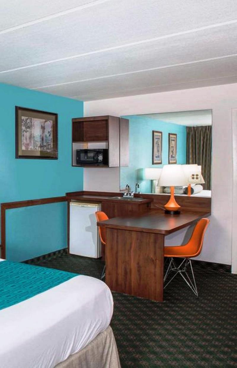 Howard Johnson By Wyndham Clearwater - Dunedin Екстер'єр фото