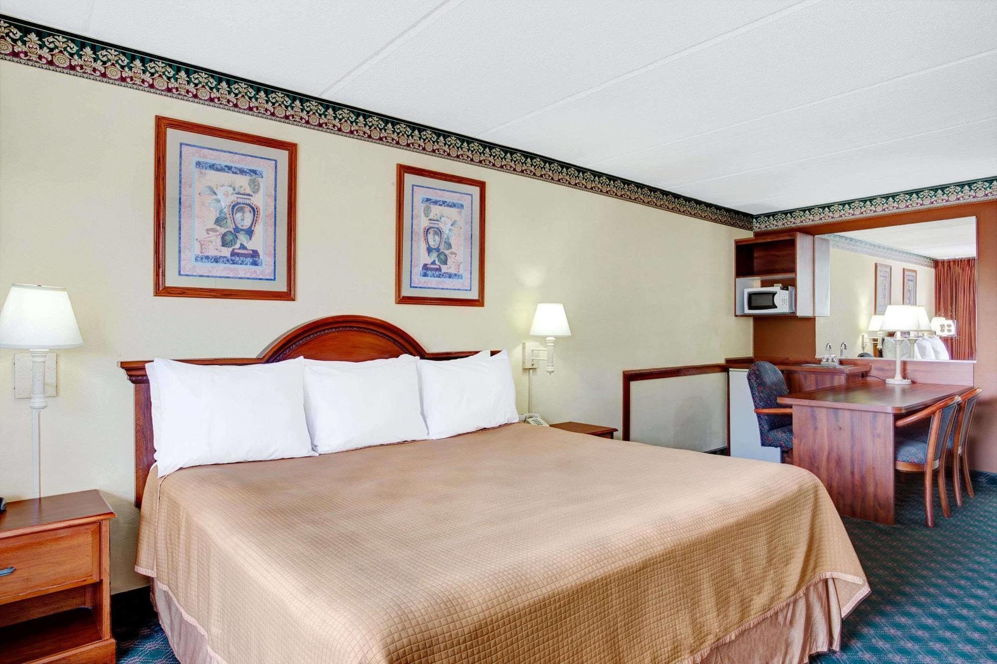 Howard Johnson By Wyndham Clearwater - Dunedin Екстер'єр фото